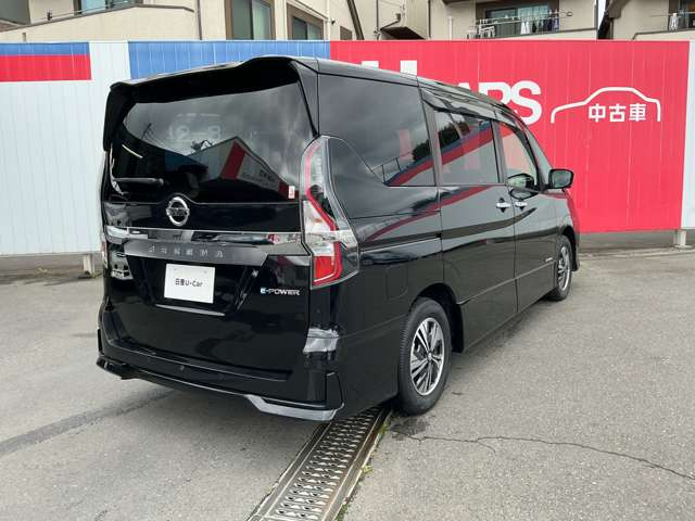 セレナ1.2 e-POWER ハイウェイスターV