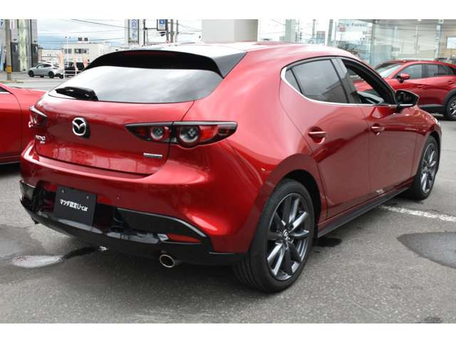 MAZDA3ファストバック1.8 XD Lパッケージ 4WD
