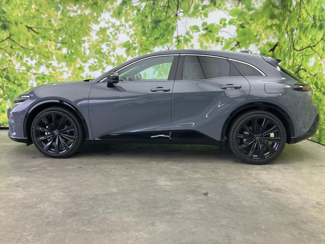 クラウンスポーツ2.5 Z E-Four 4WD