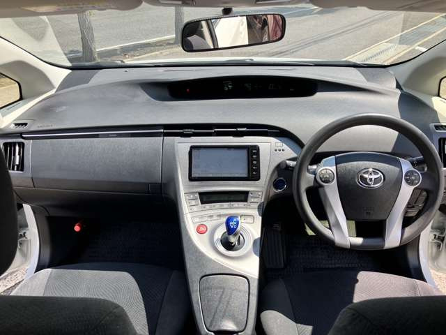プリウス1.8 S