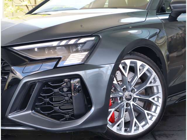 RS3セダン2.5 4WD