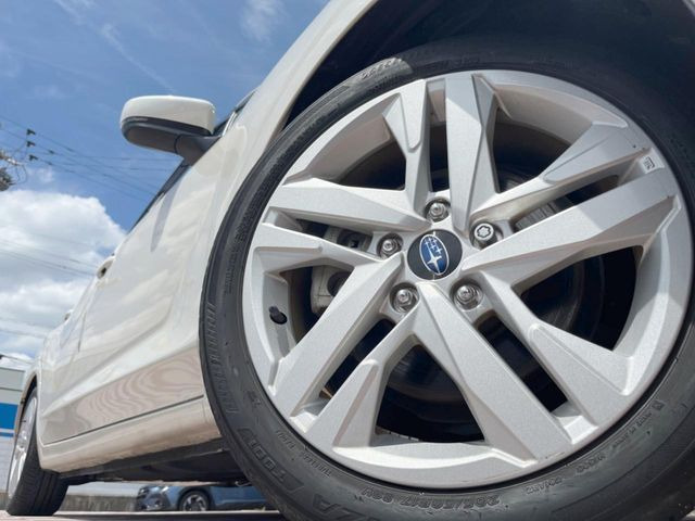 �y����17�C���`�A���~�z�C�[���z�O�ςɃ}�b�`���������A���~�z�C�[���𑕒����Ă���܂��B�e��ЊO�A���~�z�C�[����A�X�^�b�h���X�^�C�����戵�����Ă���܂��B���񂲑��k����������