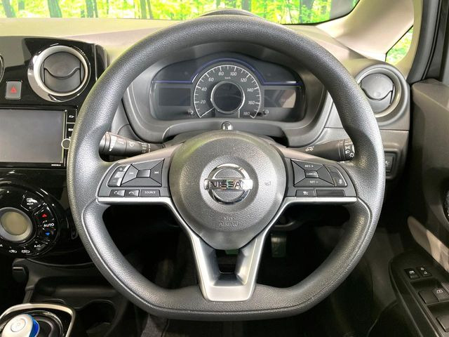 �y�X�e�A�����O�X�C�b�`�z�^�]���A�O������ڐ������炷���ƂȂ��A�I�[�f�B�I���̑��삪�\�ȕ֗��@�\!���S&���K�ȃh���C�u�����o���Ă���܂���