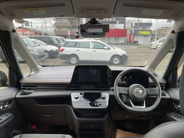 セレナ1.4 e-POWER ハイウェイスターV