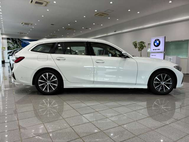 3シリーズツーリング320d xドライブ 4WD