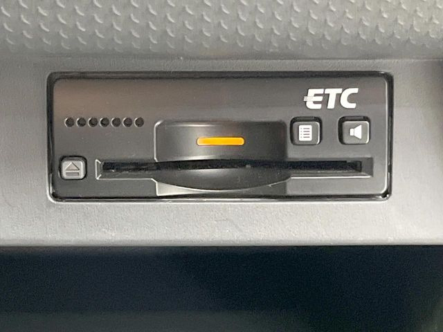 【ETC】高速道路の料金所をストレスなく通過!話題のスポットやサービスエリアに多い「スマートIC」利用時は必須のアイテムです。当店でセットアップを実施、ご納車当日からすぐにご利用いただけます!