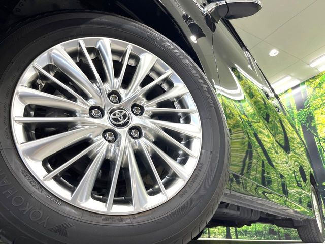 �y����17�C���`�A���~�z�C�[���z�O�ςɃ}�b�`���������A���~�z�C�[���𑕒����Ă���܂��B�e��ЊO�A���~�z�C�[����A�X�^�b�h���X�^�C�����戵�����Ă���܂��B���񂲑��k����������