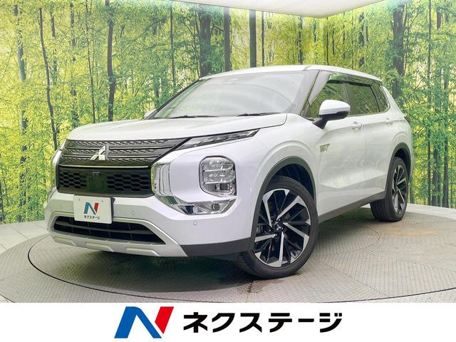 アウトランダーPHEV(三菱) 2.4 G 4WD 中古車画像
