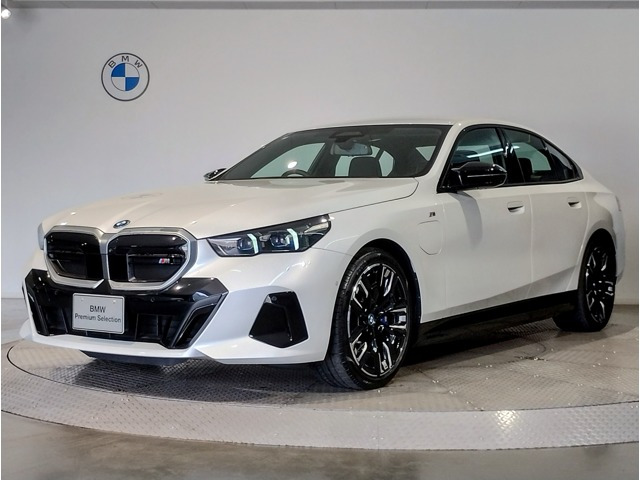 i5M60 xドライブ 4WD