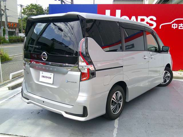 セレナ1.2 e-POWER ハイウェイスターV