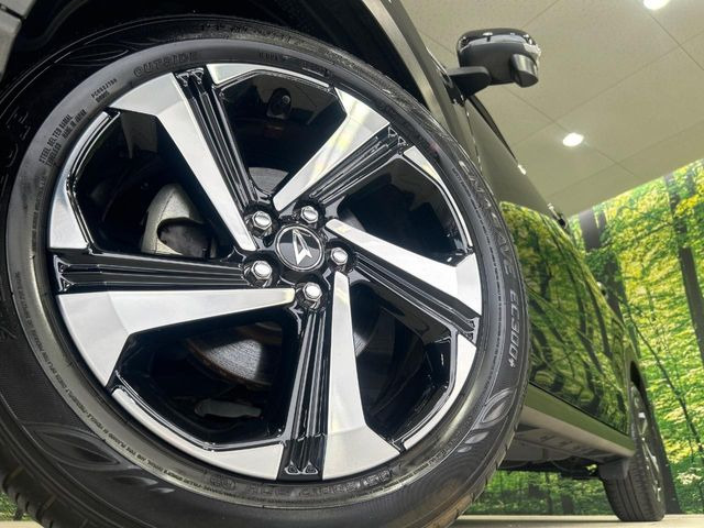 �y����17�C���`�A���~�z�C�[���z�O�ςɃ}�b�`���������A���~�z�C�[���𑕒����Ă���܂��B�e��ЊO�A���~�z�C�[����A�X�^�b�h���X�^�C�����戵�����Ă���܂��B���񂲑��k����������