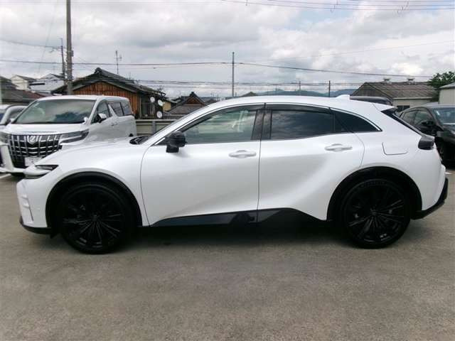 クラウンスポーツ2.5 Z E-Four 4WD