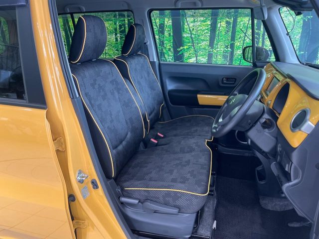 運転席シート廻りは使用感も少なく、良好な状態となっています。丁寧に使われていたことがよくわかりますね。