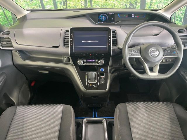 セレナ1.2 e-POWER ハイウェイスターV