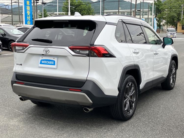 RAV42.0 G 4WD