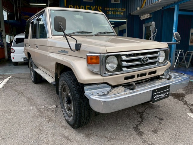 ランドクルーザー704.2 LX ディーゼル 4WD