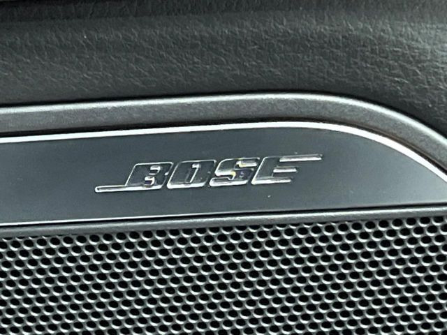 ��BOSE�T���E���h�V�X�e��:���f�����ɍœK�Ȓ������{���ꂽ�A�l�C�̃T�E���h�V�X�e���ł��B�ʏ�̃X�s�[�J�[�Ɣ�r���Ă����̍L���肪�������܂��B���񂲗��X�̏ゲ�̊����������B