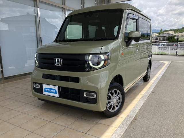 N-VAN+スタイル ファン 4WD