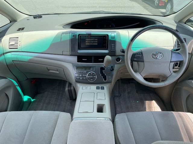 エスティマハイブリッド2.4 X 4WD