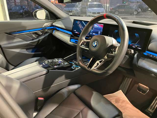 i5ツーリングM60 xドライブ 4WD