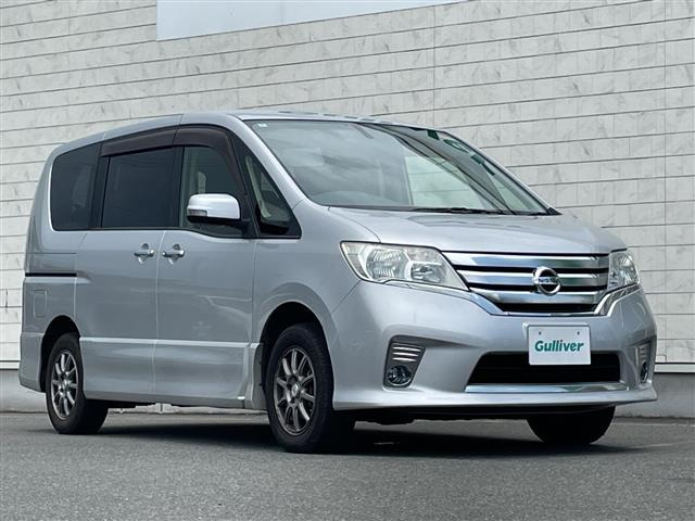 セレナ2.0 ハイウェイスター Vセレクション 4WD
