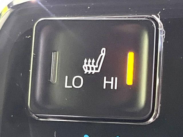 【シートヒーター】寒い日に重宝するシートヒーター!エアコンより早く温まってくれるので寒がりの人も安心ですね♪エアコンの温風は乾燥するから苦手、という方にもをおすすめです。