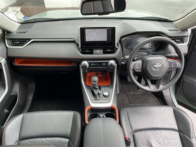 RAV42.0 アドベンチャー 4WD