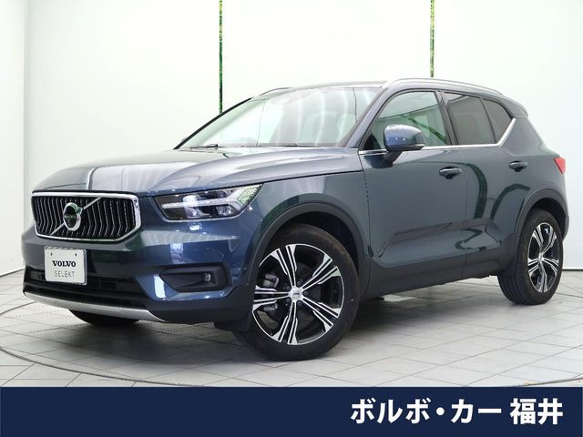 XC40B4 AWD インスクリプション 4WD