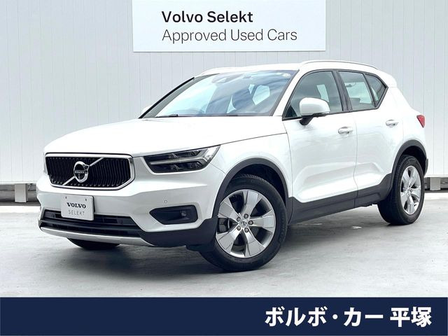 XC40B4 AWD モメンタム 4WD
