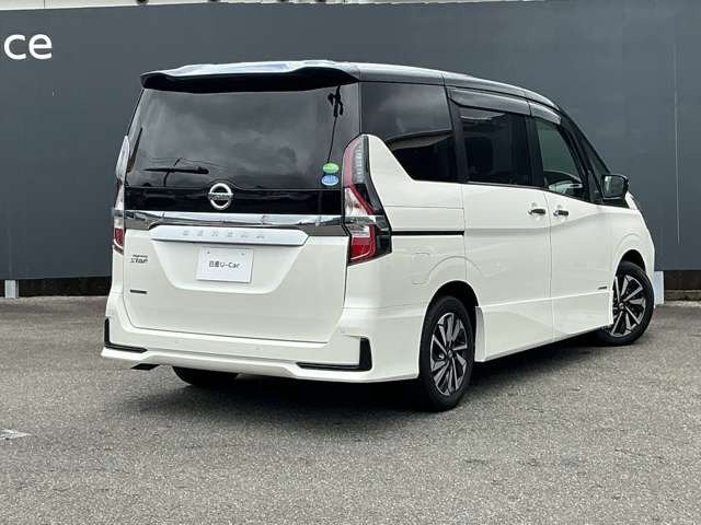 セレナ2.0 ハイウェイスターV