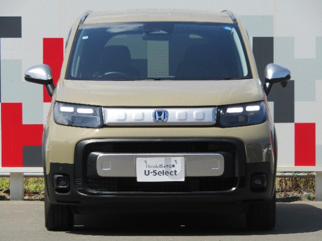 フリード1.5 e:HEV クロスター 4WD