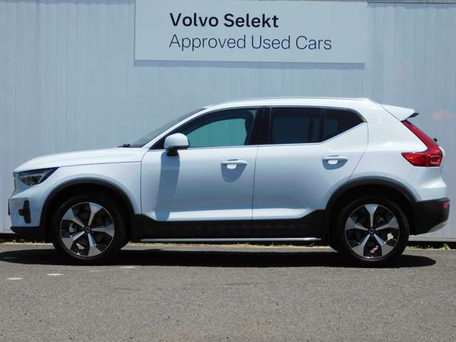 XC40ウルトラ B4 AWD 4WD
