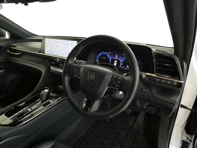 クラウンスポーツ2.5 Z E-Four 4WD