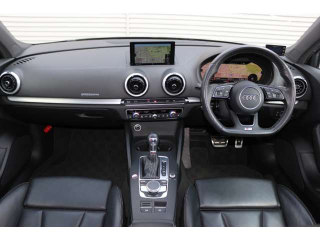 S3セダン2.0 4WD
