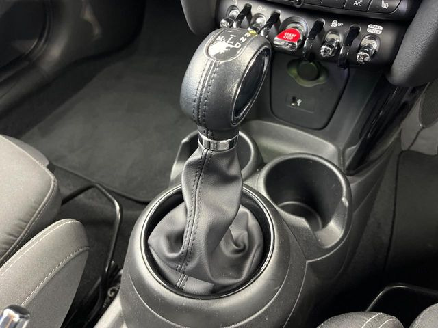 ��MT���[�h�t��AT:�ʏ�͎����ł����Ȃ���ϑ�(�M�A�`�F���W)���h���C�o�[�̑���ɂ���ĈӐ}�I�ɕς�����V�X�e���ł��B����w���i�̃h���C�u�����y���݂��������܂�!