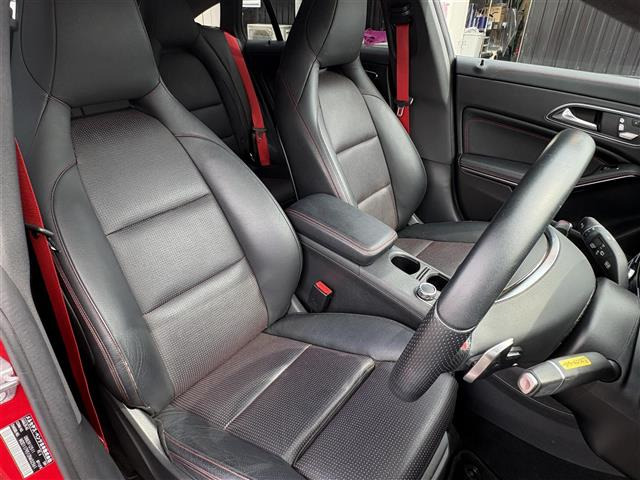 CLAシューティングブレークCLA250 シュポルト 4マチック 4WD