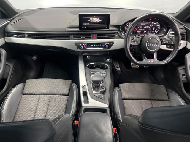 A4アバント40 TFSI スポーツ