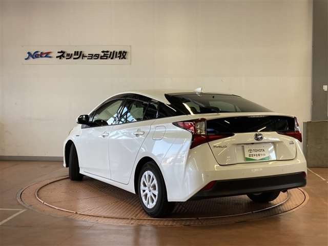 プリウス1.8 S