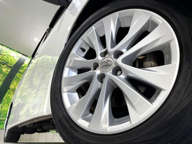 �y����18�C���`�A���~�z�C�[���z�O�ςɃ}�b�`���������A���~�z�C�[���𑕒����Ă���܂��B�e��ЊO�A���~�z�C�[����A�X�^�b�h���X�^�C�����戵�����Ă���܂��B���񂲑��k����������