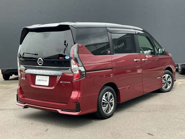セレナ1.2 e-POWER ハイウェイスターV
