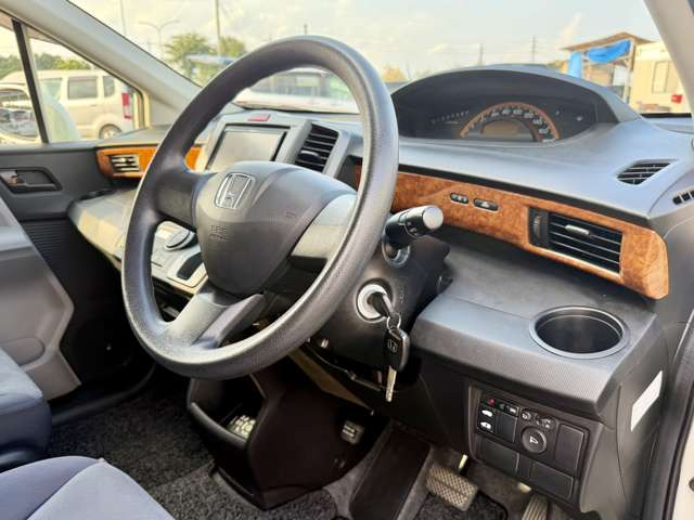 ����̎����������܂��B���d�b�̏エ�z�������܂��ƍK���ł��B