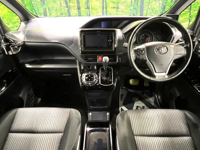 ヴォクシー2.0 ZS