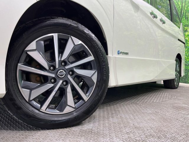 �y����16�C���`�A���~�z�C�[���z�O�ςɃ}�b�`���������A���~�z�C�[���𑕒����Ă���܂��B�e��ЊO�A���~�z�C�[����A�X�^�b�h���X�^�C�����戵�����Ă���܂��B���񂲑��k����������