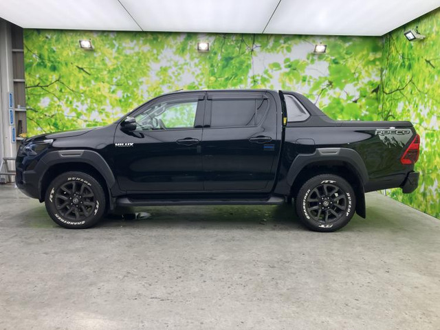 ハイラックス2.4 Z レボ ロッコ エディション ディーゼル 4WD