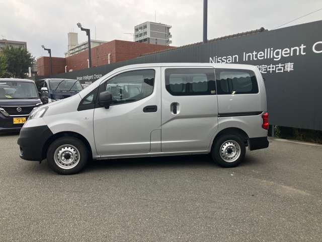NV200バネットバン1.6 DX
