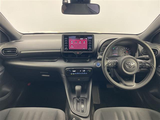 ヤリス1.5 ハイブリッド X E-Four 4WD