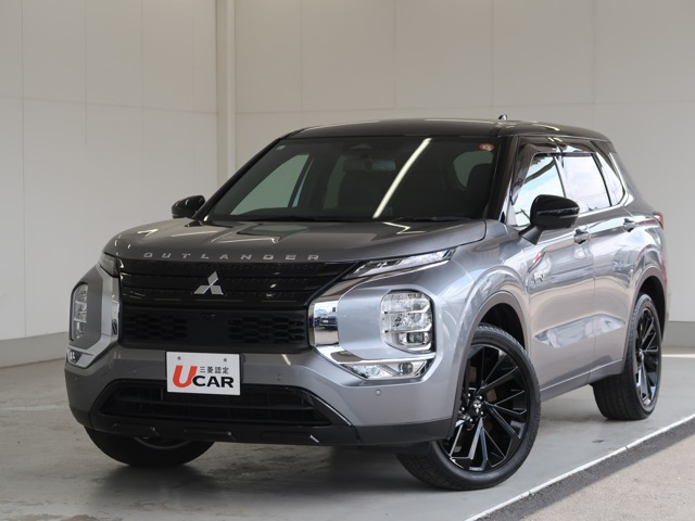 アウトランダーPHEV 2.4 ブラック エディション 4WD