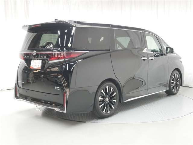 ヴェルファイアハイブリッド 2.5 エグゼクティブ ラウンジ E-Four 4WD