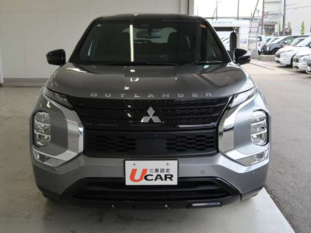 アウトランダーPHEV 2.4 ブラック エディション 4WD