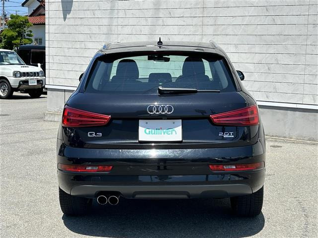 Q32.0 TFSI クワトロ 180PS 4WD